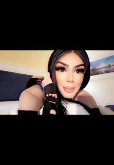Colombian Badieee hosting Santa Ana CA Visiting Si hablo español, 21